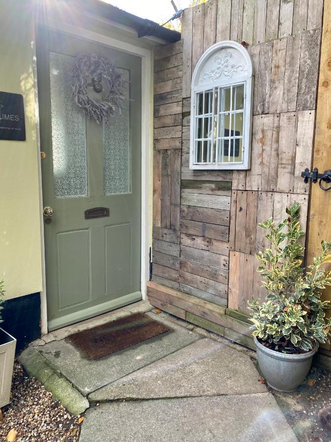 Little Limes An Adorable Little Suffolk Getaway With Outside Space Near Woodbridge Eyke Exterior photo