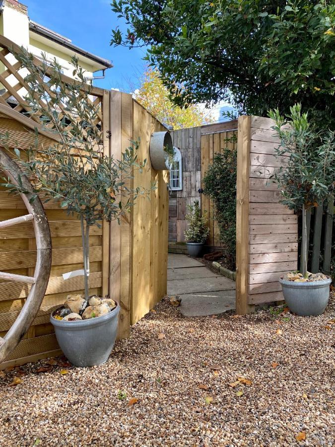 Little Limes An Adorable Little Suffolk Getaway With Outside Space Near Woodbridge Eyke Exterior photo